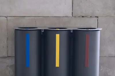 URBES 21 : CORBEILLE SINGULAR - fixation murale, ref 2342000